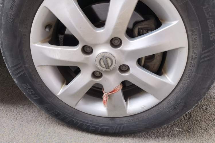 Used Nissan Sylphy 2012 Classic 1.6XE Manual Comfort Edition Right Front Wheel Hub
