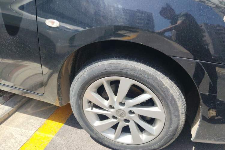 Used Nissan Sylphy 2012 1.6 XL Manual Luxury Edition Right Front Wheel Hub