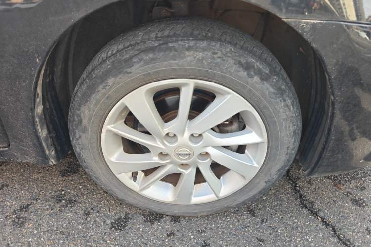 Used Nissan Sylphy 2012 1.6 XL CVT Luxury Edition Right Front Wheel Hub