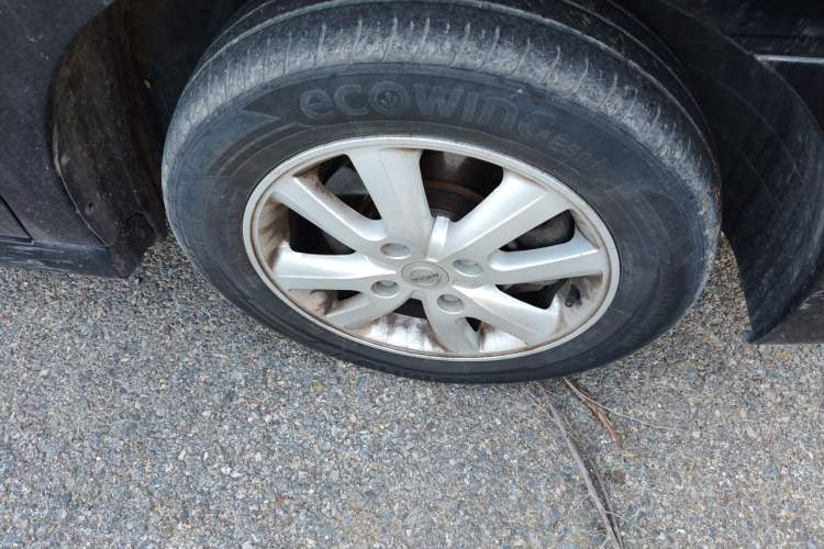 Used Nissan Sylphy 2012 Classic 1.6XE Automatic Comfort Edition Right Front Wheel Hub