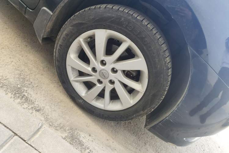 Used Nissan Sylphy 2012 1.6 XL Manual Luxury Edition Right Front Wheel Hub