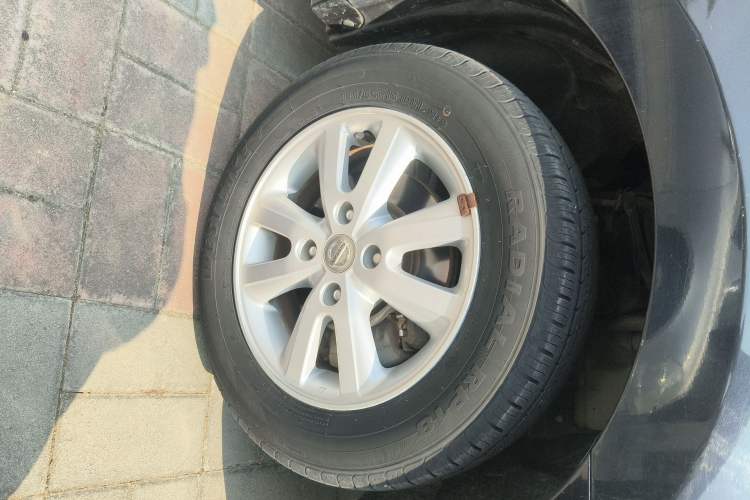 Used Nissan Sylphy 2012 Classic 1.6XL Manual Luxury Edition Right Front Wheel Hub