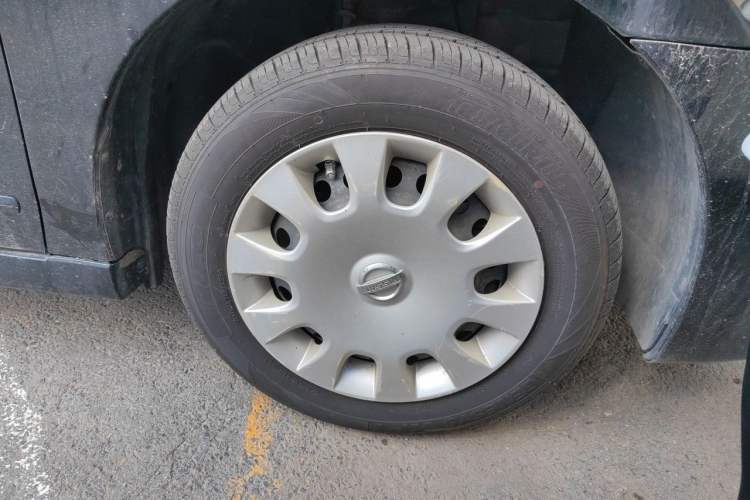 Used Nissan Sylphy 2012 Classic 1.6XE Automatic Comfort Edition Right Front Wheel Hub