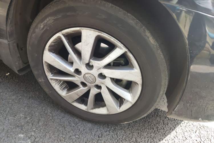 Used Nissan Sylphy 2012 1.6 XL CVT Luxury Edition Right Front Wheel Hub