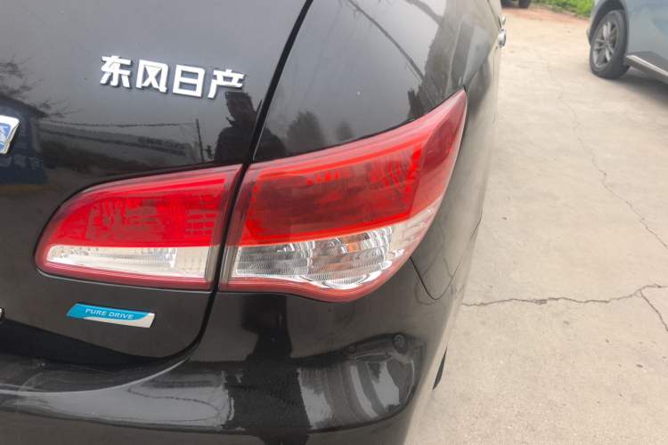 Used Nissan Sylphy 2012 Classic 1.6XE Manual Comfort Edition Right Rear Taillight