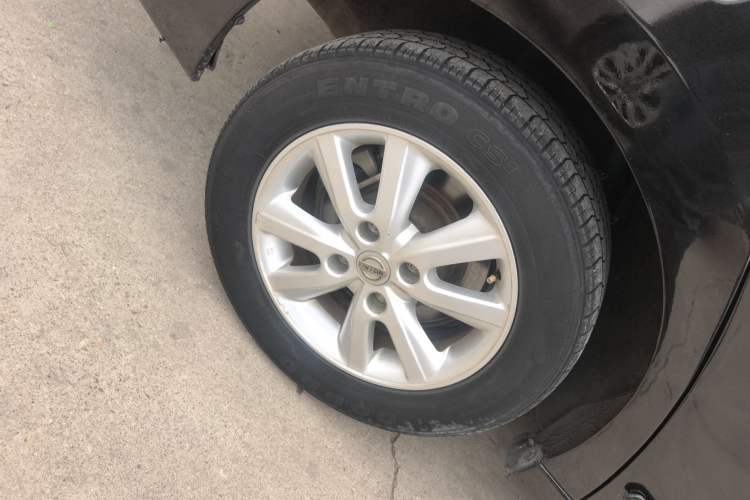 Used Nissan Sylphy 2012 Classic 1.6XE Manual Comfort Edition Right Rear Wheel Hub