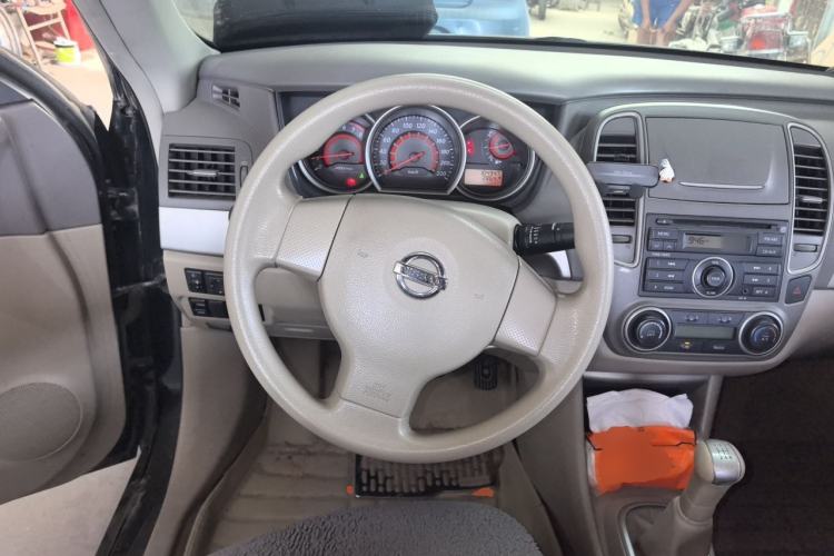 Used Nissan Sylphy 2012 Classic 1.6XE Manual Comfort Edition Steering Wheel