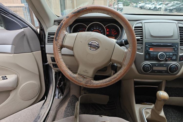 Used Nissan Sylphy 2012 Classic 1.6XE Manual Comfort Edition Steering Wheel
