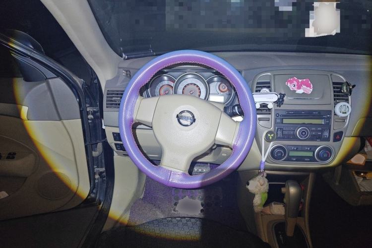 Used Nissan Sylphy 2012 Classic 1.6XE Automatic Comfort Edition Steering Wheel