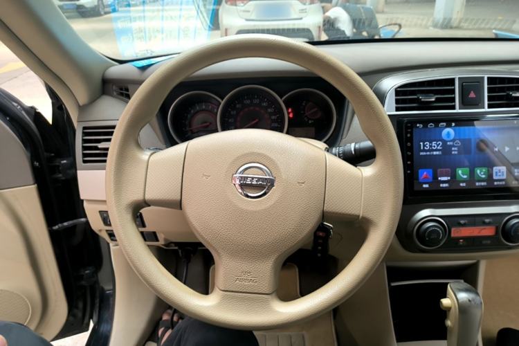 Used Nissan Sylphy 2012 Classic 1.6XE Automatic Comfort Edition Steering Wheel