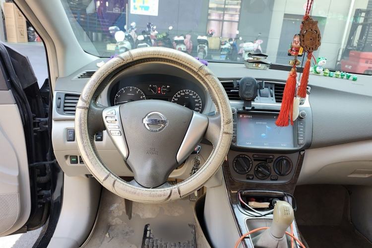 Used Nissan Sylphy 2012 1.6 XL Manual Luxury Edition Steering Wheel