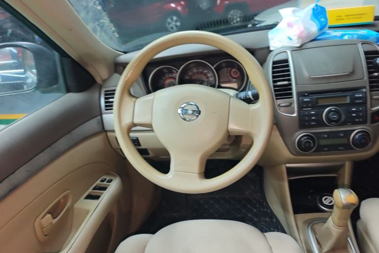 Used Nissan Sylphy 2012 Classic 1.6XE Manual Comfort Edition Steering Wheel