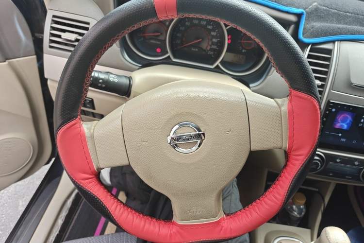 Used Nissan Sylphy 2012 Classic 1.6XE Manual Comfort Edition Steering Wheel