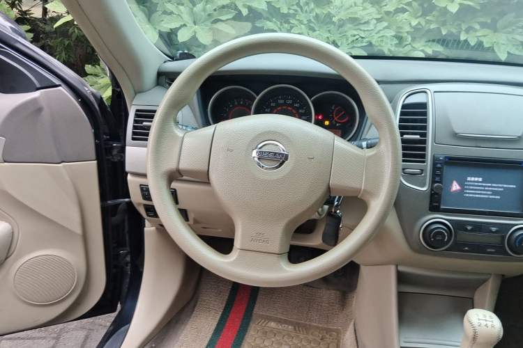 Used Nissan Sylphy 2012 Classic 1.6XE Manual Comfort Edition Steering Wheel