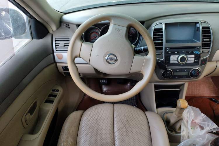 Used Nissan Sylphy 2012 Classic 1.6XL Manual Luxury Edition Steering Wheel