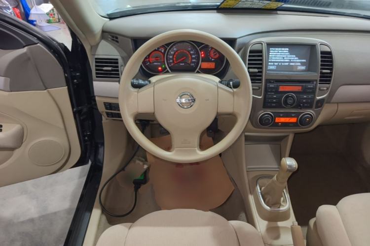 Used Nissan Sylphy 2012 Classic 1.6XE Manual Comfort Edition Steering Wheel