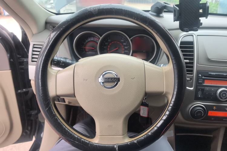 Used Nissan Sylphy 2012 Classic 1.6XE Manual Comfort Edition Steering Wheel