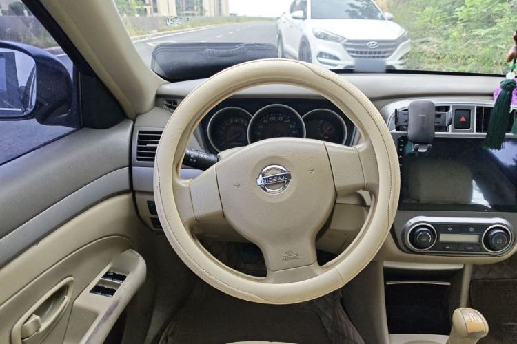 Used Nissan Sylphy 2012 Classic 1.6XE Manual Comfort Edition Steering Wheel