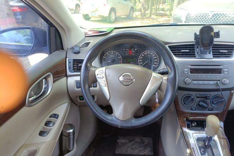 Used Nissan Sylphy 2012 1.6 XL CVT Luxury Edition Steering Wheel