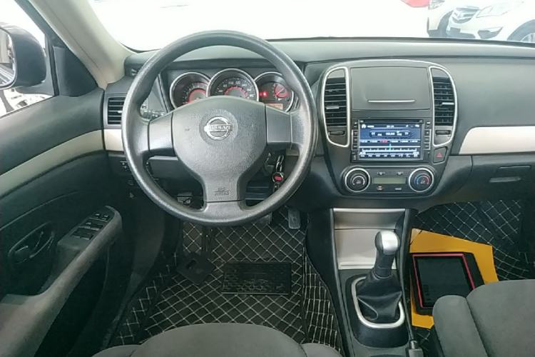 Used Nissan Sylphy 2012 Classic 1.6XE Manual Comfort Edition Steering Wheel