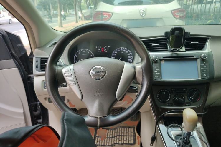 Used Nissan Sylphy 2012 1.6 XL CVT Luxury Edition Steering Wheel