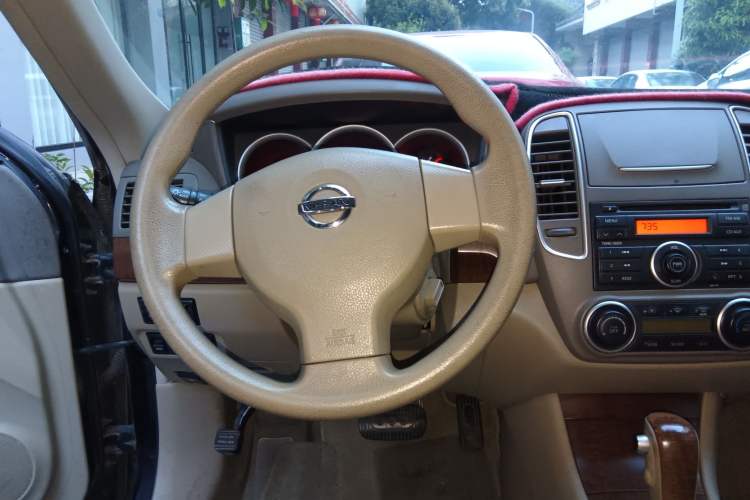 Used Nissan Sylphy 2012 Classic 1.6 XL Automatic Luxury Edition Steering Wheel
