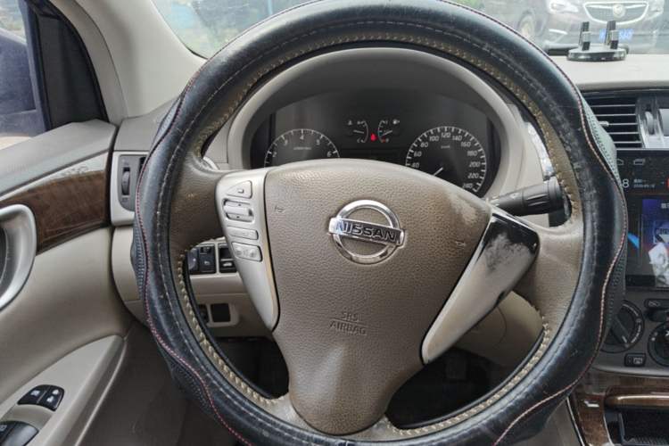 Used Nissan Sylphy 2012 1.6 XL CVT Luxury Edition Steering Wheel