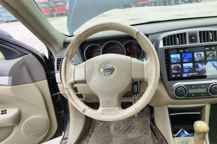 Used Nissan Sylphy 2012 Classic 1.6XE Manual Comfort Edition Steering Wheel