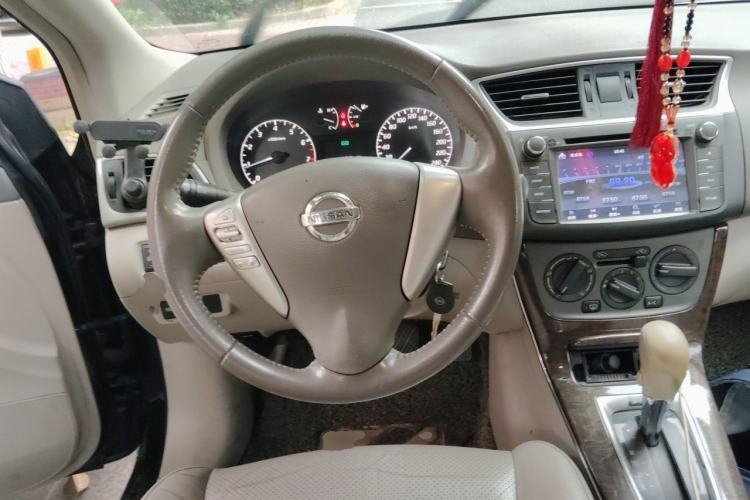 Used Nissan Sylphy 2012 1.6 XL CVT Luxury Edition Steering Wheel