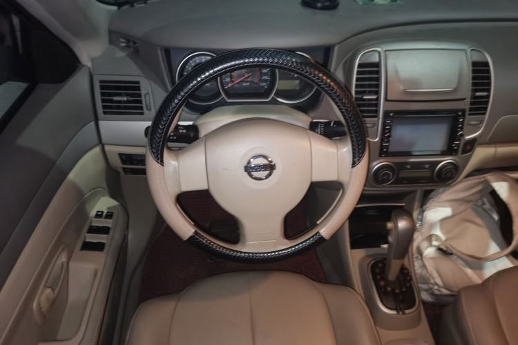 Used Nissan Sylphy 2012 Classic 1.6XE Automatic Comfort Edition Steering Wheel
