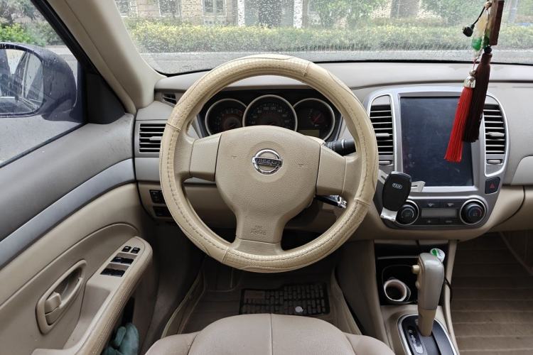 Used Nissan Sylphy 2012 Classic 1.6XE Automatic Comfort Edition Steering Wheel