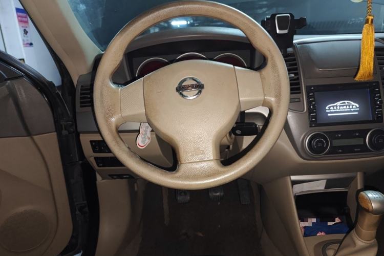 Used Nissan Sylphy 2012 Classic 1.6XE Manual Comfort Edition Steering Wheel