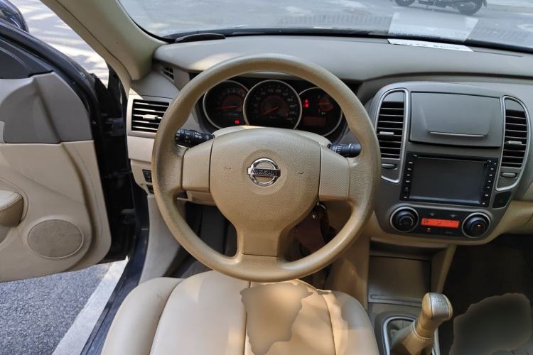 Used Nissan Sylphy 2012 Classic 1.6XE Manual Comfort Edition Steering Wheel