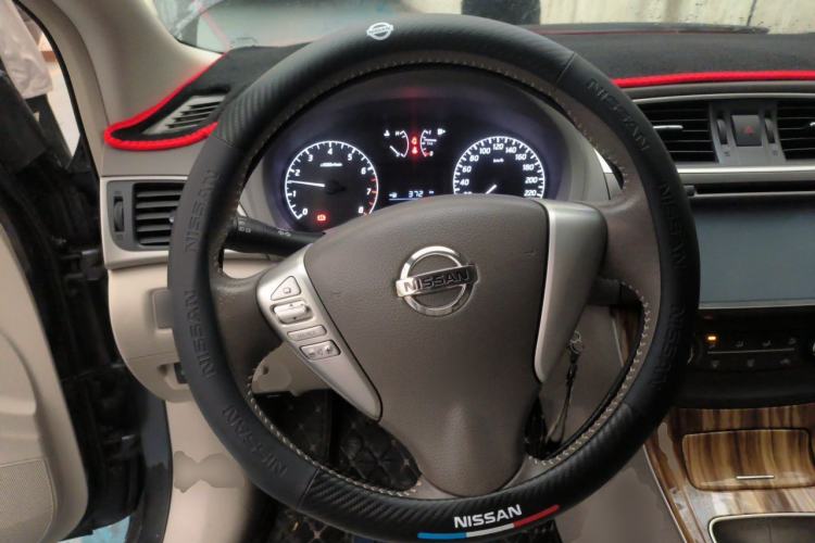 Used Nissan Sylphy 2012 1.6 XL Manual Luxury Edition Steering Wheel