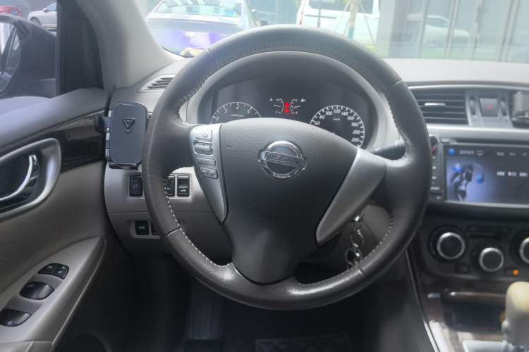 Used Nissan Sylphy 2012 1.6 XL CVT Luxury Edition Steering Wheel
