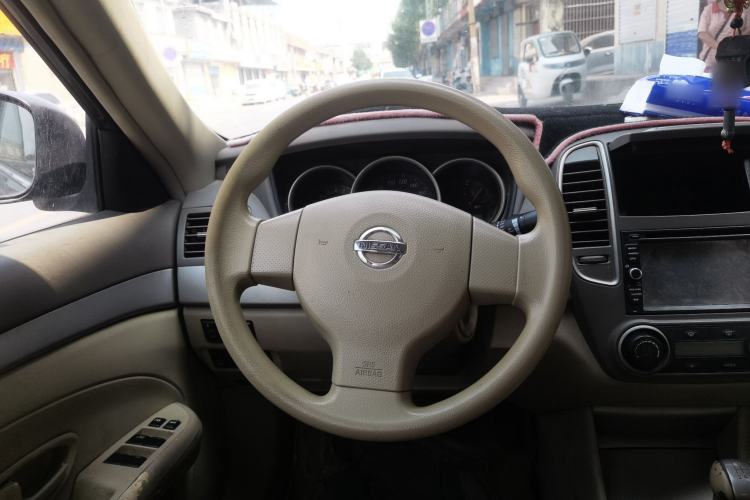 Used Nissan Sylphy 2012 Classic 1.6XE Manual Comfort Edition Steering Wheel