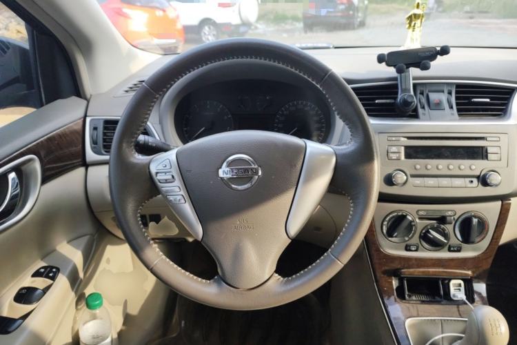 Used Nissan Sylphy 2012 1.6 XL Manual Luxury Edition Steering Wheel