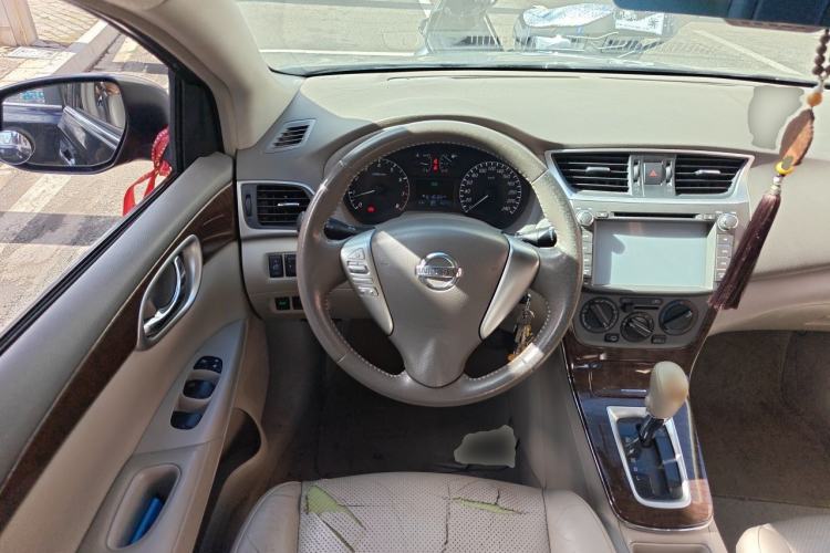 Used Nissan Sylphy 2012 1.6 XL CVT Luxury Edition Steering Wheel