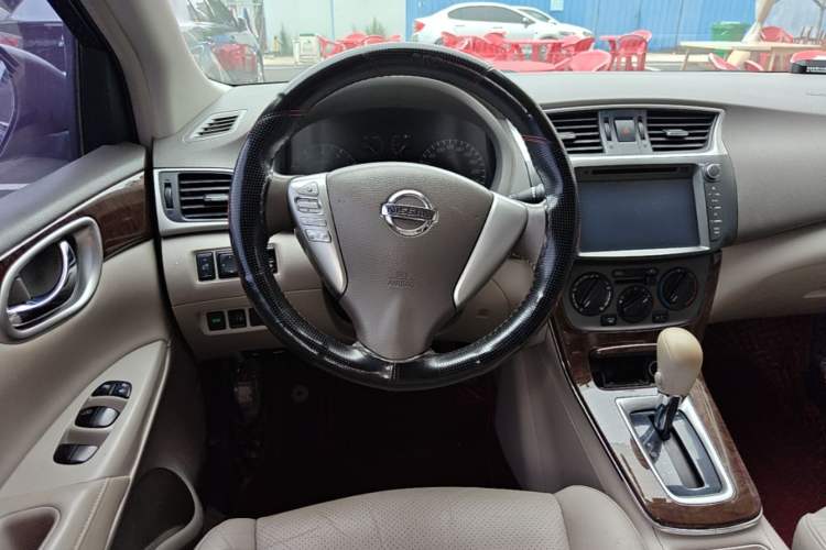 Used Nissan Sylphy 2012 1.6 XL CVT Luxury Edition Steering Wheel
