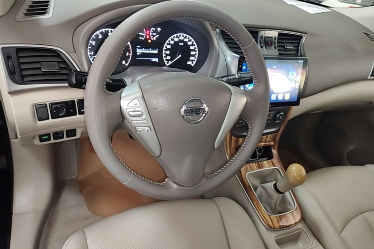 Used Nissan Sylphy 2012 1.6 XL Manual Luxury Edition Steering Wheel