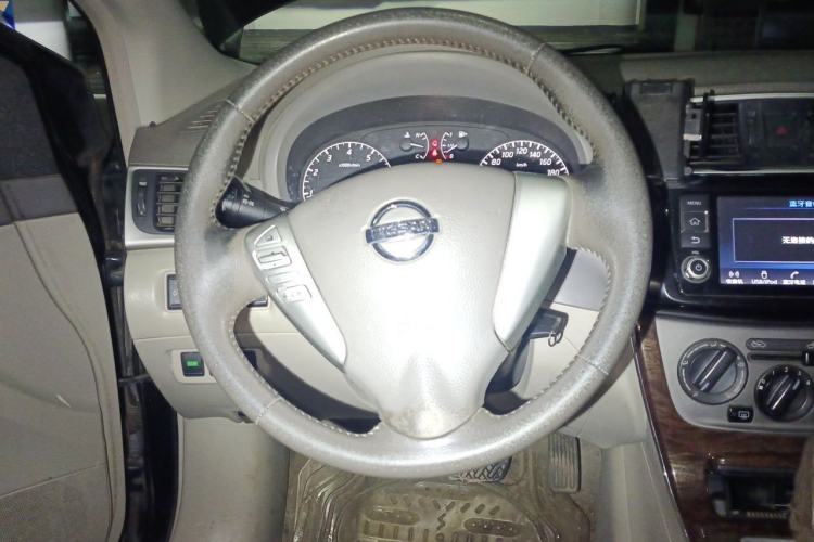 Used Nissan Sylphy 2012 1.6 XL CVT Luxury Edition Steering Wheel