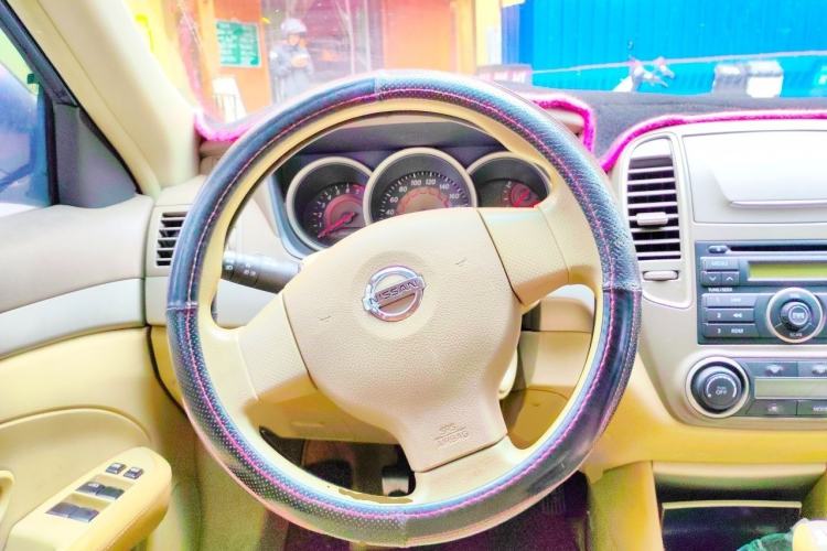 Used Nissan Sylphy 2012 Classic 1.6XE Manual Comfort Edition Steering Wheel