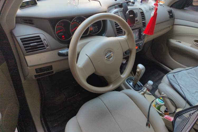 Used Nissan Sylphy 2012 Classic 1.6XE Automatic Comfort Edition Steering Wheel