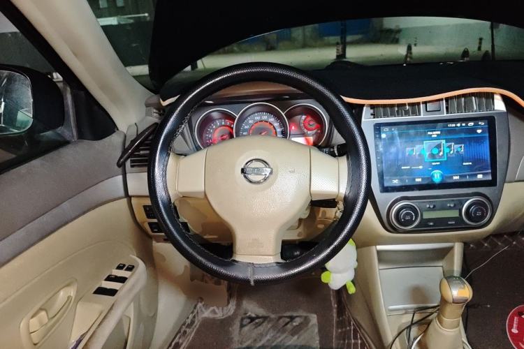 Used Nissan Sylphy 2012 Classic 1.6XE Manual Comfort Edition Steering Wheel