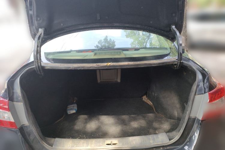 Used Nissan Sylphy 2012 1.6 XL CVT Luxury Edition Trunk