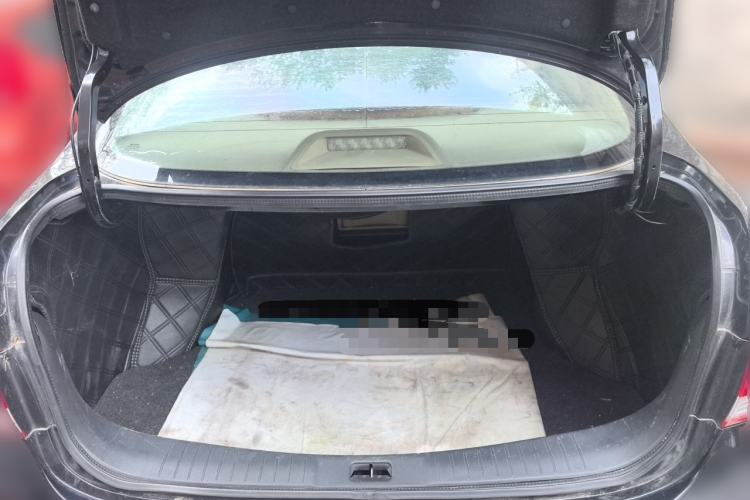 Used Nissan Sylphy 2012 Classic 1.6XE Automatic Comfort Edition Trunk