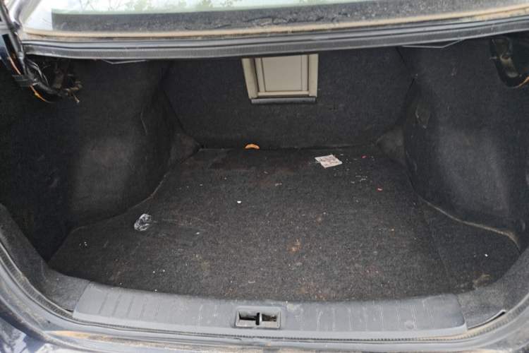 Used Nissan Sylphy 2012 1.6 XL CVT Luxury Edition Trunk