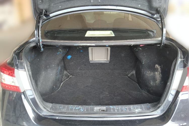 Used Nissan Sylphy 2012 1.6 XL CVT Luxury Edition Trunk