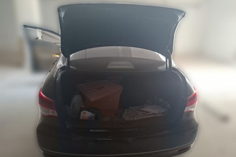 Used Nissan Sylphy 2012 Classic 1.6XE Manual Comfort Edition Trunk