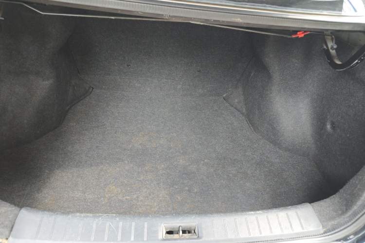 Used Nissan Sylphy 2012 1.6XE CVT Comfort Edition Trunk